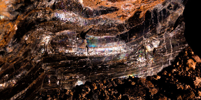 Explorando o Passado com o XRF Portátil Tracer 5g: Revelações Arqueológicas da Obsidiana